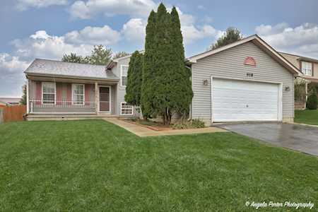908 Countrywood Dr Zion, IL 60099