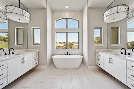 800 Whitcomb WAY Lakeway, TX 78738