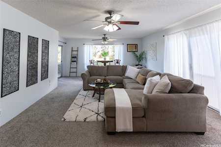 94-1044 Kahimoe Place Waipahu, HI 96797