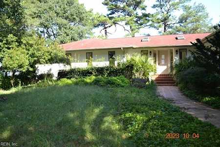 3344 Eagle Nest Point Virginia Beach, VA 23452