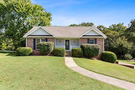 1009 Ridgeview Dr Pleasant View, TN 37146
