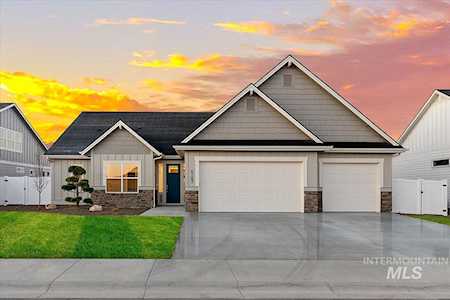 8176 Fountain Brook St. Middleton, ID 83644