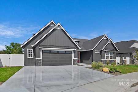 8112 Fountain Brook St. Middleton, ID 83644