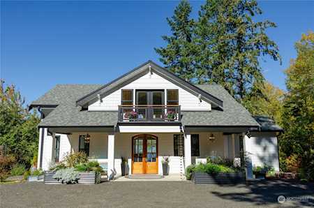 1287 Mowitsh Dr Fox Island, WA 98333