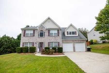 2204 Pierce Way Buford, GA 30519