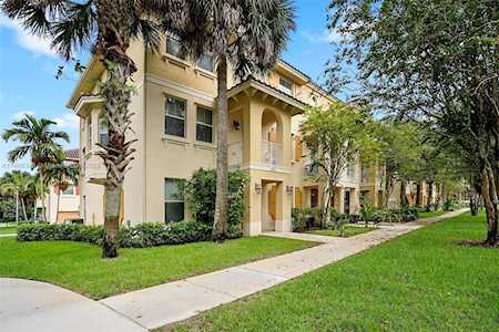 3931 Passion Flower Rd Coconut Creek, FL 33073