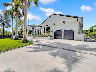 6279 NW 74th Ter Parkland, FL 33067