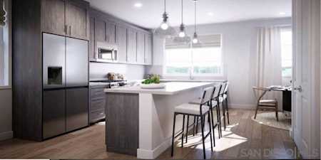 351 Boulevard Park #501 Escondido, CA 92025