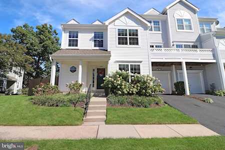 14421 Fallscliff Ln #12 Centreville, VA 20120