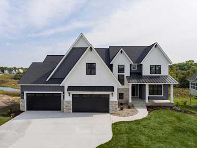 16765 46th Avenue N Plymouth, MN 55446