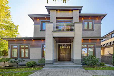 2206 W 21st Avenue Vancouver, BC V6L 1J5