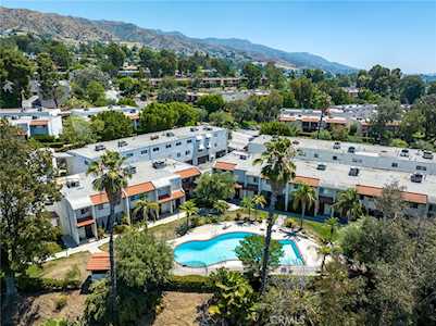 9762 Via Roma Burbank, CA 91504