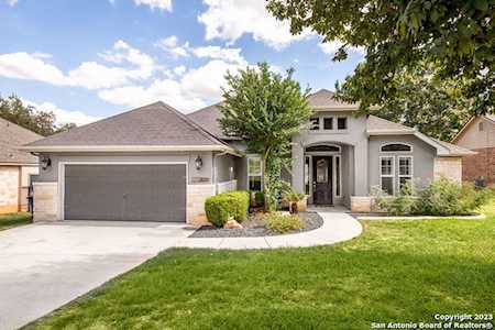 514 Oak Tree Ln New Braunfels, TX 78130