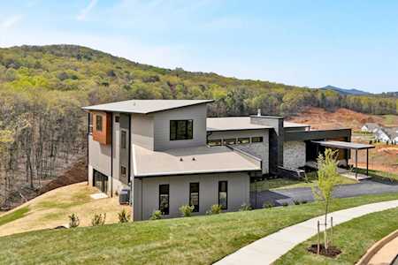 1003 SW Wilton Park Roanoke, VA 24014