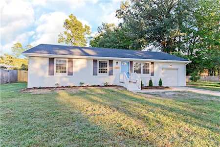 4204 Dayle Acres Rd Suffolk, VA 23435