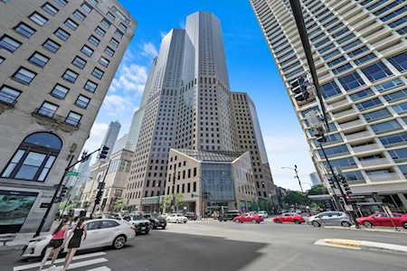 Magnificent Mile Condos for Sale: Browse Chicago Condominiums for Sale or  Rent