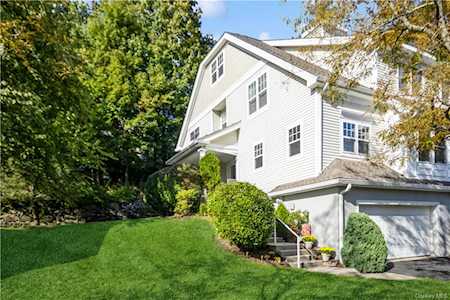 118 Underhill Ln Peekskill, NY 10566