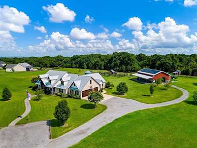 6696 Paradise Drive Aubrey, TX 76227