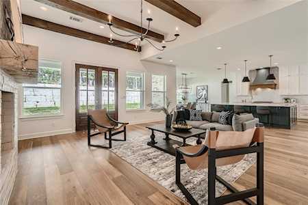 1402 Country Club RD Georgetown, TX 78628