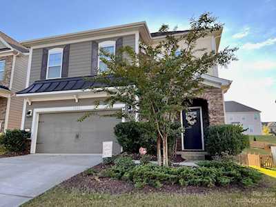 1463 Briarfield Dr NW Concord, NC 28027