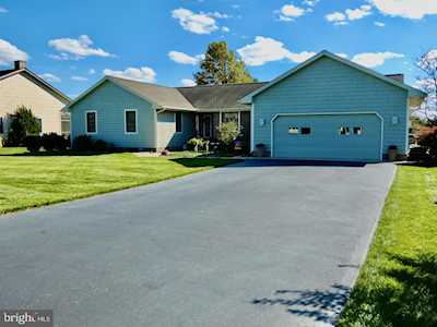 12 Putter Ln Georgetown, DE 19947