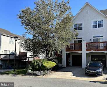 119 Thomas Ln Newark, DE 19711