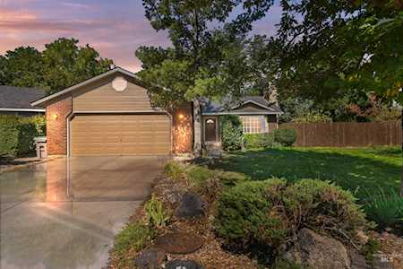 1300 E Pineridge Dr Boise, ID 83716-5776