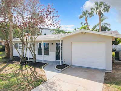 7245 Dianne Dr New Port Richey, FL 34652