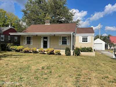 216 Juniper Ave Alcoa, TN 37701