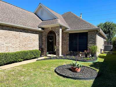 719 Redwood Bend Ln Pearland, TX 77584