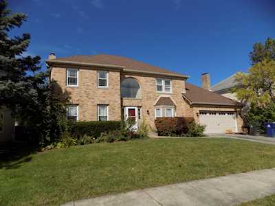 1505 Canyon Run Rd Naperville, IL 60565