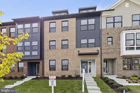 17537 Lake Melford Ave Bowie, MD 20715