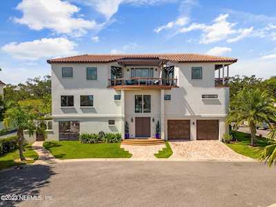 9 Bonita Bay DR St Augustine, FL 32084