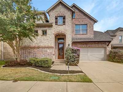 2857 Wellbourne Drive Carrollton, TX 75006