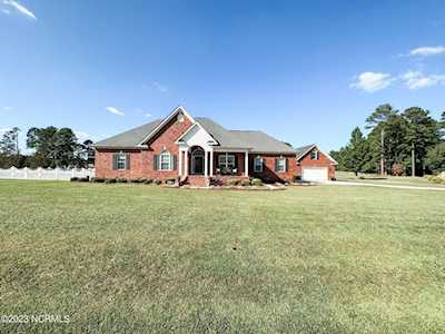 2088 Bill Hooks Rd Whiteville, NC 28472