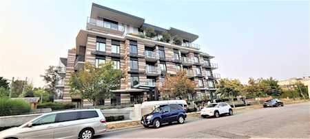 477 W 59th Avenue #209 Vancouver, BC V5X 1X4