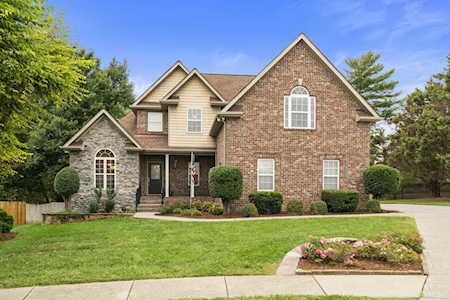 1706 Mildare Ct Thompsons Station, TN 37179