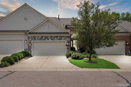 39469 Edgewater Dr Northville Twp, MI 48168