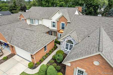 39494 Village Run Dr Northville Twp, MI 48168