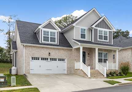 124 Daniel St Pleasant View, TN 37146