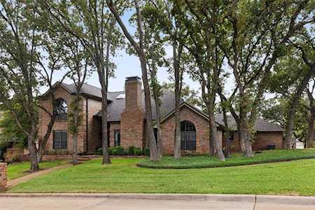 Available Trophy Club Homes in DFW