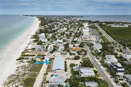 3013 Avenue F #D1 Holmes Beach, FL 34217