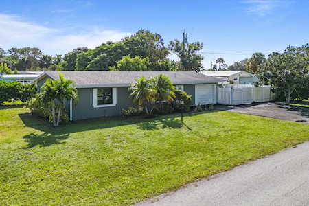 3197 NE Lake Avenue Jensen Beach, FL 34957
