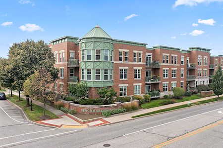 133 W Palatine Rd #212A Palatine, IL 60067