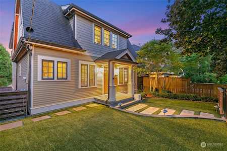 5036 36th Ave NE Seattle, WA 98105