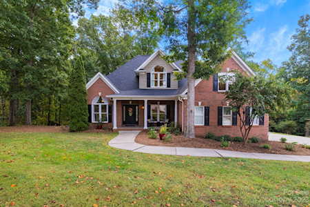 126 Red Brook Ln Mooresville, NC 28117