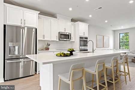 13691 Innovation Station Loop Herndon, VA 20171