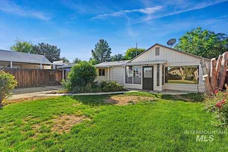 2114 Willow St Caldwell, ID 83605