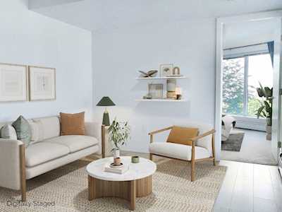 384 E 1st Avenue #207 Vancouver, BC V5T 0G5
