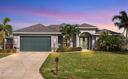 11 Long Meadow Ln Rotonda West, FL 33947
